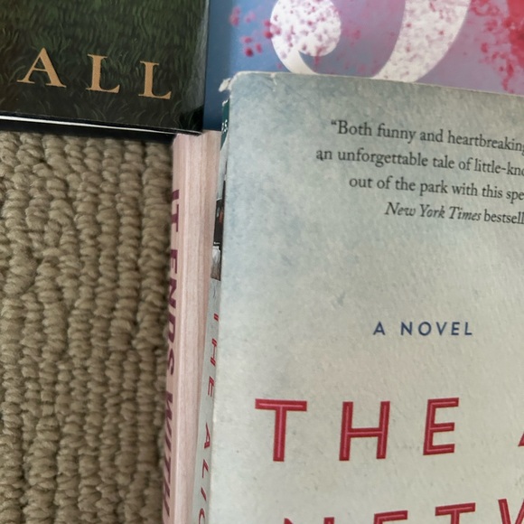 Big Book Bundle of 6 qty amazing reads. Hardcover & Softcovers - Picture 7 of 13